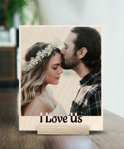 prints on wood couple