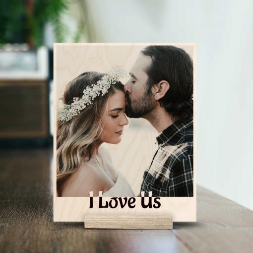 prints on wood couple